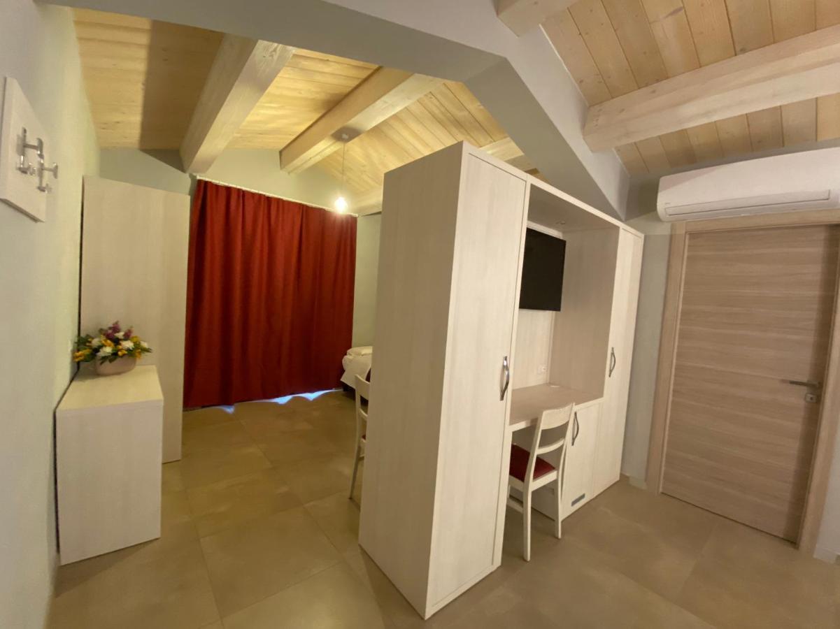 Il Villino Agriturismo B&B Belforte del Chienti Екстериор снимка