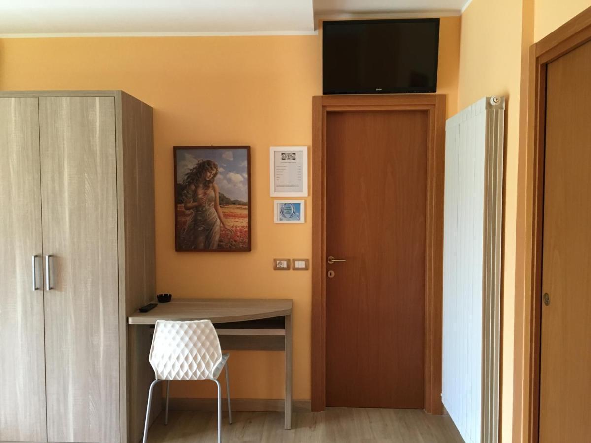 Il Villino Agriturismo B&B Belforte del Chienti Екстериор снимка
