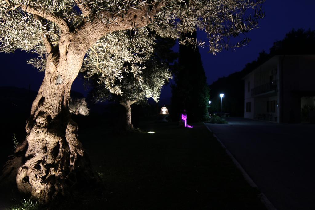 Il Villino Agriturismo B&B Belforte del Chienti Екстериор снимка