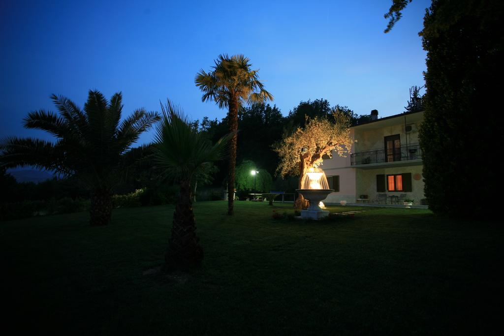Il Villino Agriturismo B&B Belforte del Chienti Екстериор снимка