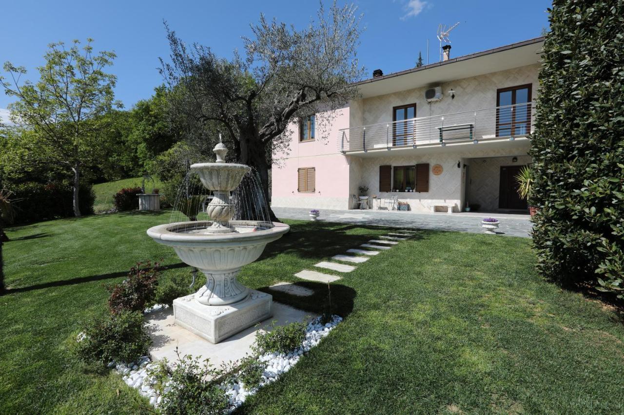 Il Villino Agriturismo B&B Belforte del Chienti Екстериор снимка