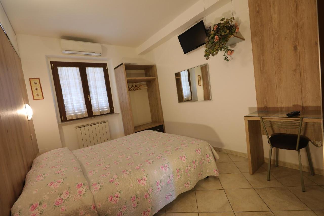 Il Villino Agriturismo B&B Belforte del Chienti Екстериор снимка
